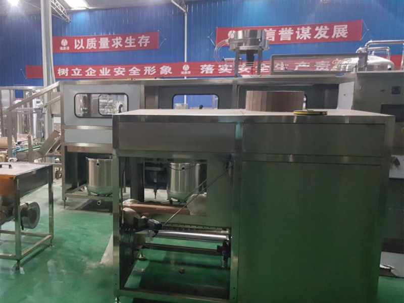 凈水設(shè)備濾芯為什么不保修？多久更換一次？